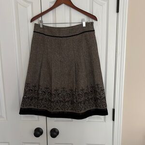 LOFT Gray and Black A-Line Skirt Knee-Length Work Style